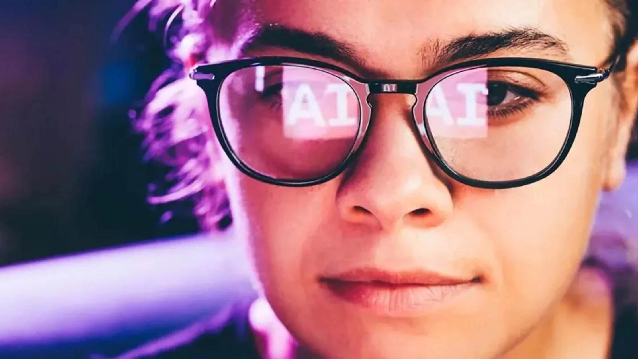 Bridging The Skills Gap: Empowering Agency Professionals In An AI-Driven World